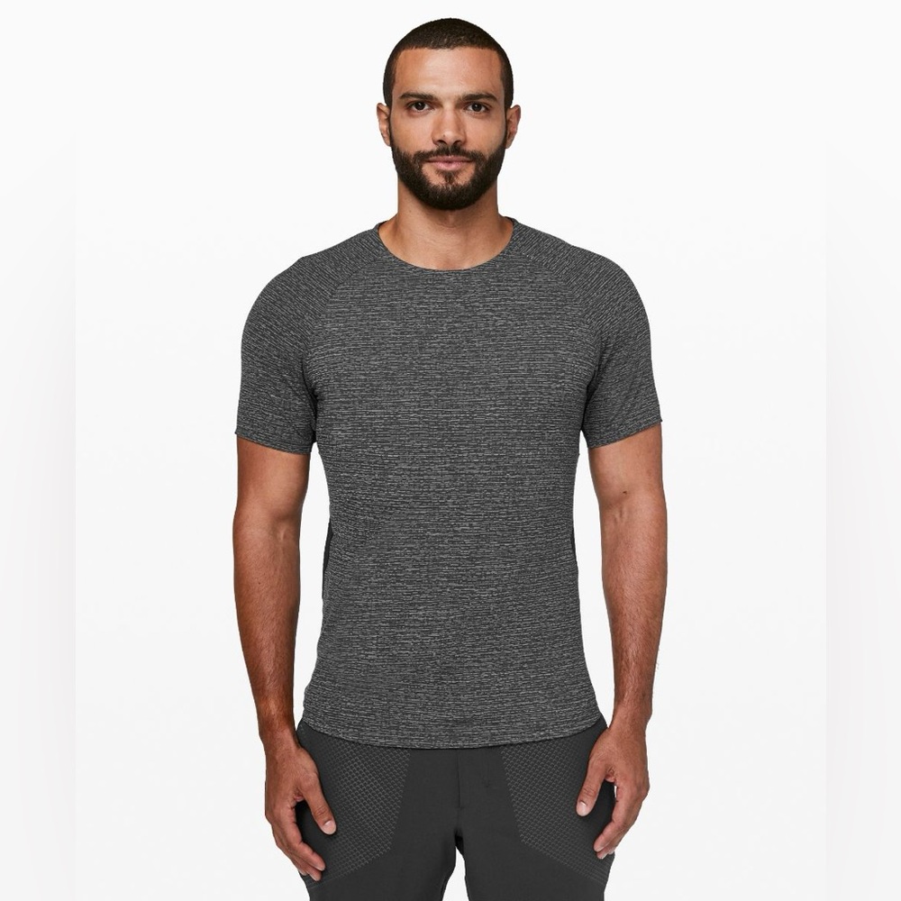 lululemon X Barry's Stronger as One Short Sleeve Black Grey Large